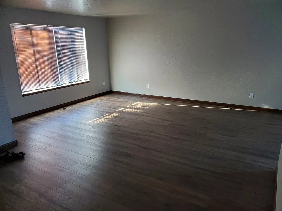 3 bed, 2.0 bath, 1160 sqft, $2,395 — Photo 3