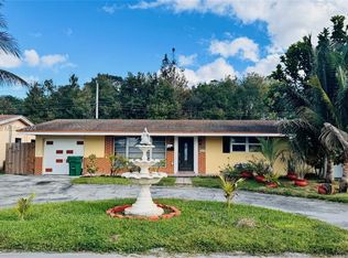 3917 E Shore Rd, Miramar, FL 33023
