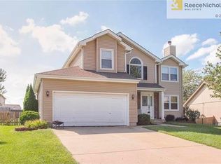 8614 N McDonald Ave, Kansas City, MO 64153
