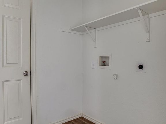 4th image of 104 Paddington Way