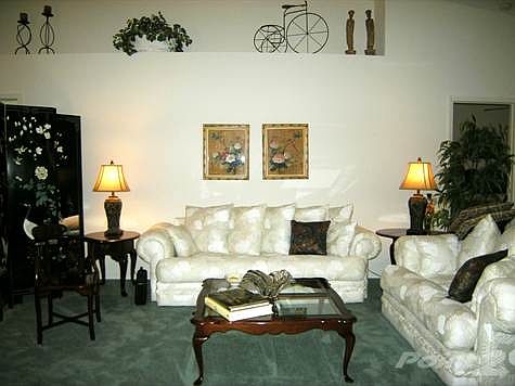 GR RM-LIVING AREA