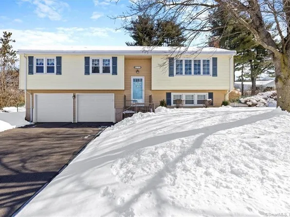 133 Briarwood Drive, Manchester, CT 06040
