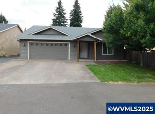 875 Raspberry Ln N, Keizer, OR 97303