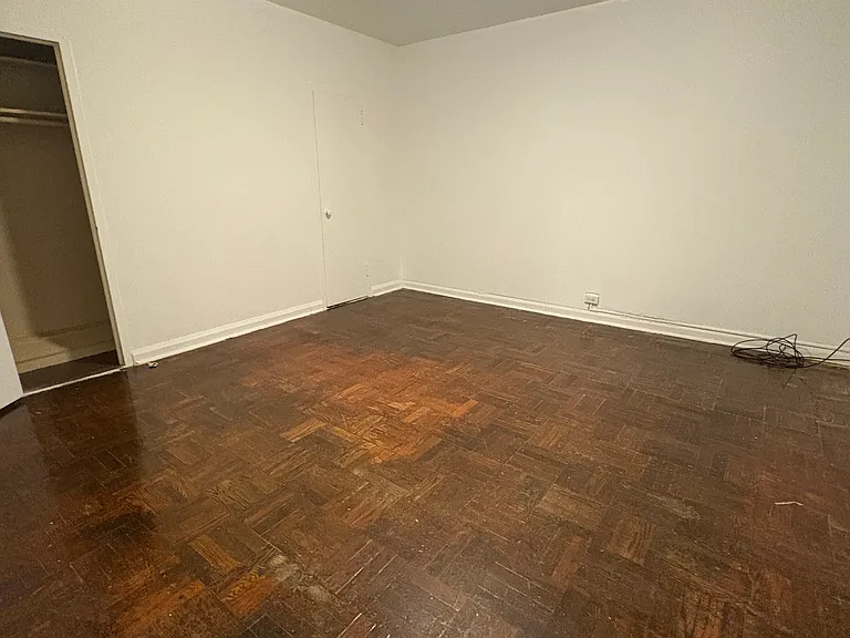 908 Park Ave #A — Photo 5