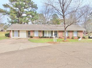 110 Dickson Dr, Brandon, MS 39042