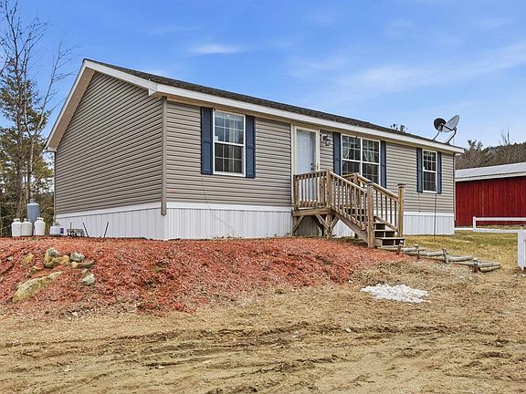 2nd image of 525 Sand Road