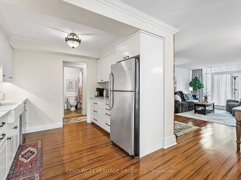 67 Caroline St S #102 — Photo 16