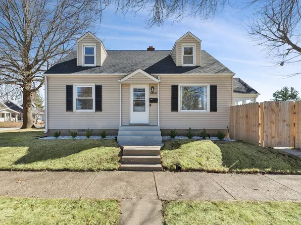 2800 15th St, Moline, IL 61265