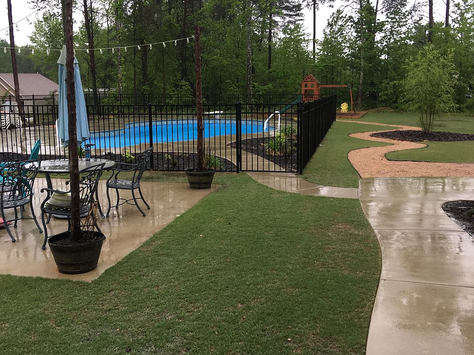 2nd image of 114 Rocklyn Ln