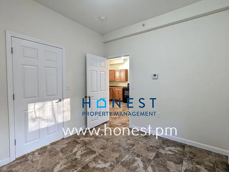 1635 Lewiston Rd #10 — Photo 10