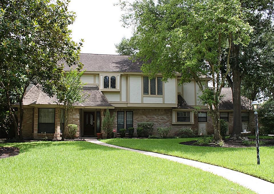 Located in heart of Memorial Northwest