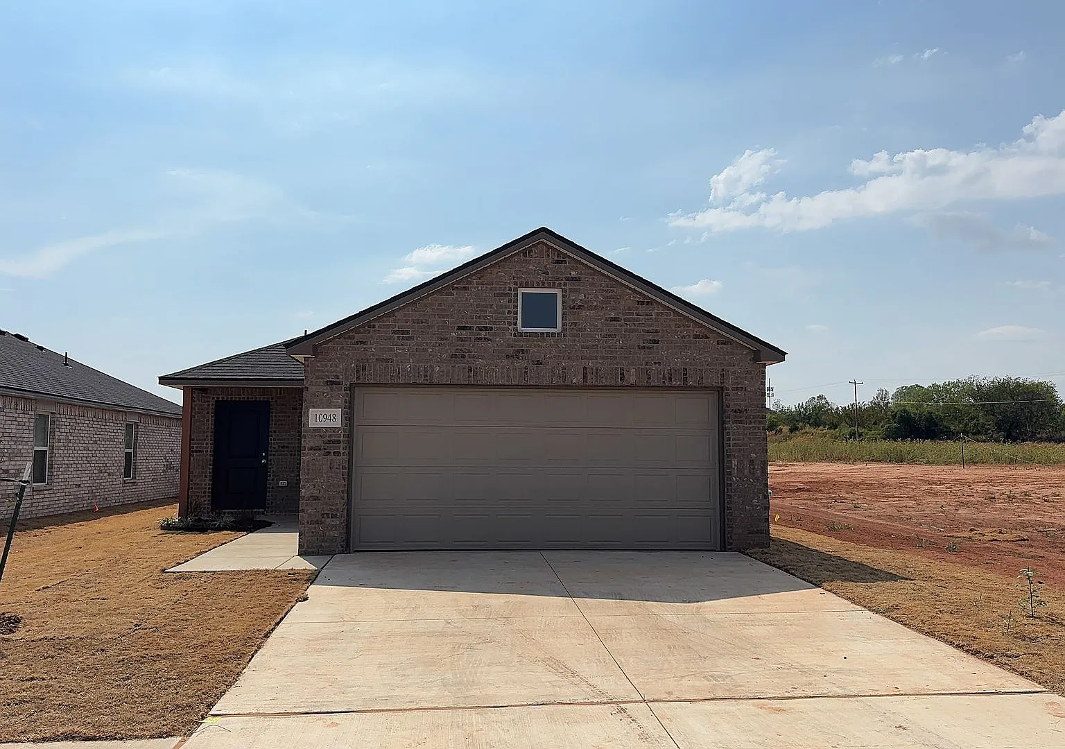 Brand New 3 Bedroom 2 Bath Home in Mustang Schools — Photo 1
