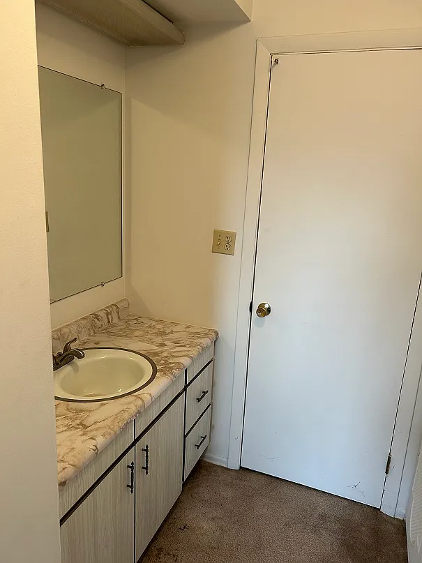 2 bed, 1.5 bath, 950 sqft, $1,500 — Photo 4