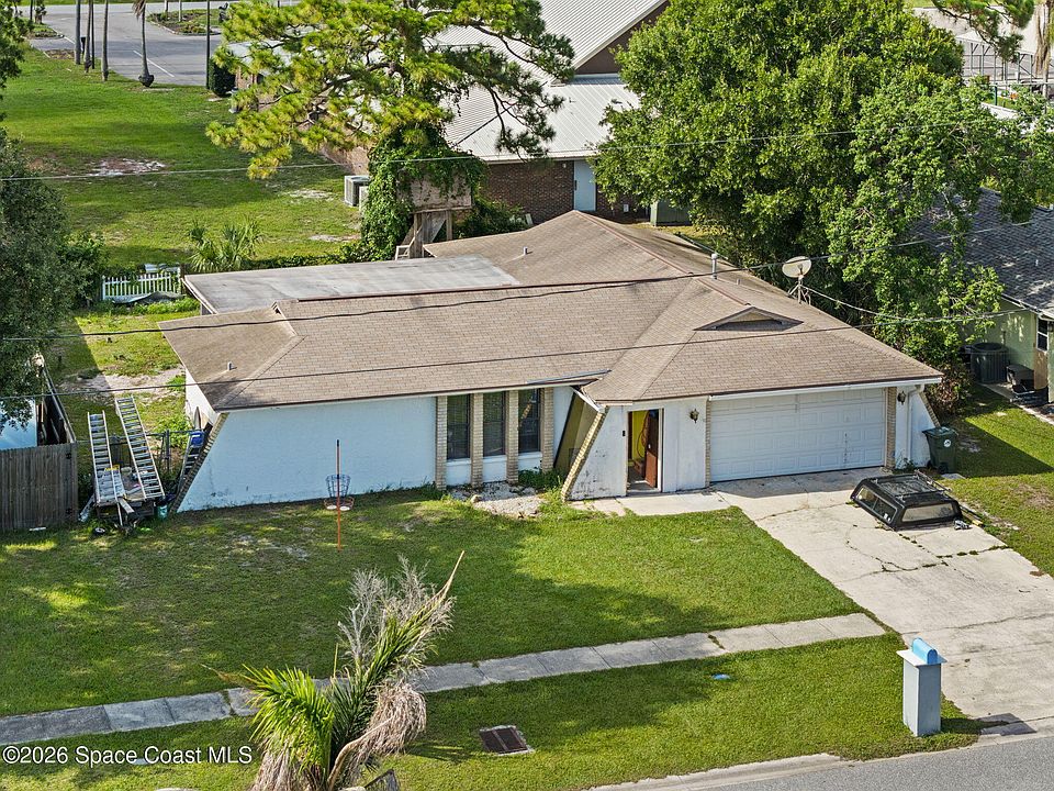 1st image of 988 Pineland Dr