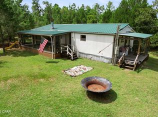 3860 Foxhunt Rd, Chipley, FL 32428
