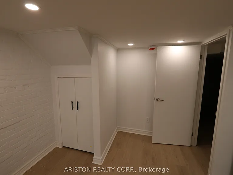 71 Pembroke St — Photo 6