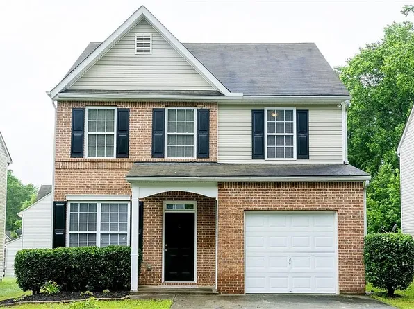 3752 Shenfield Dr, Union City, GA 30291