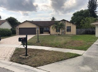 9798 Majorca Pl, Boca Raton, FL 33434