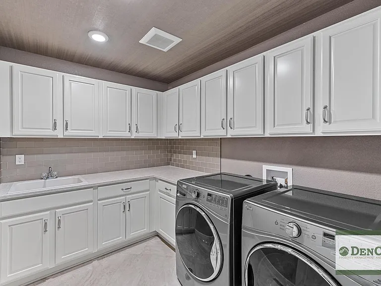 7298 W Adriatic Cir — Photo 7