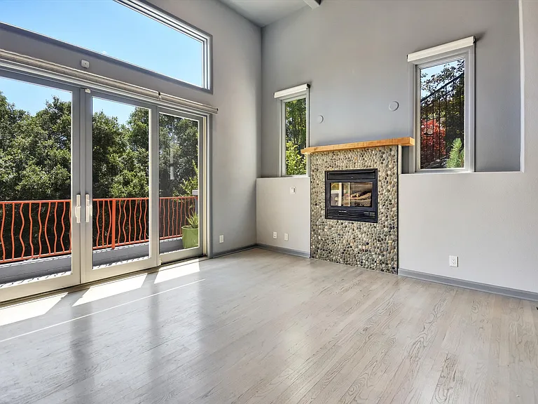 7001 Buckingham Blvd — Photo 37