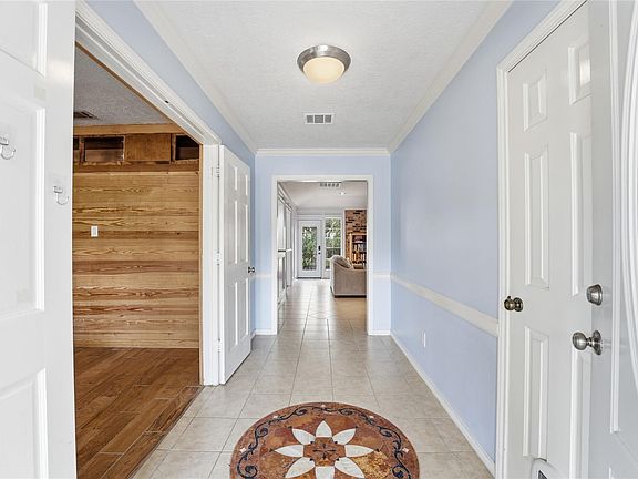 3rd image of 22338 Wetherburn Ln