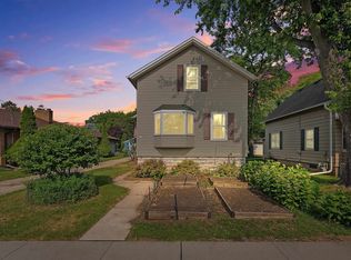 73 Lake St, Oshkosh, WI 54901