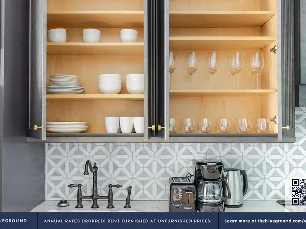 187 Kent Avenue image 10 of 37