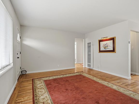 4th image of 124 Ifland Way