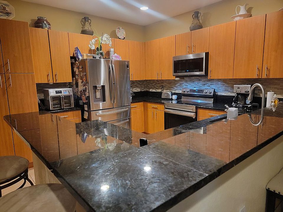 2nd image of 6272 S Military Trl APT 205