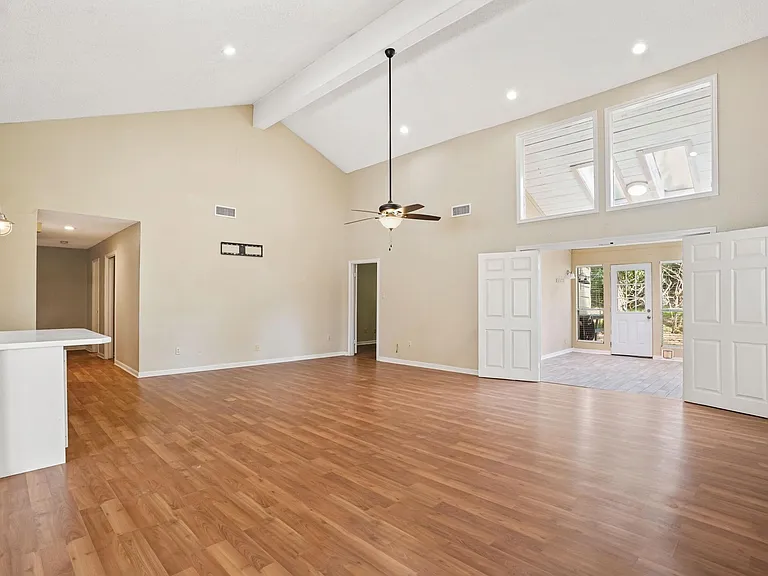 9 Lake View Mnr — Photo 14