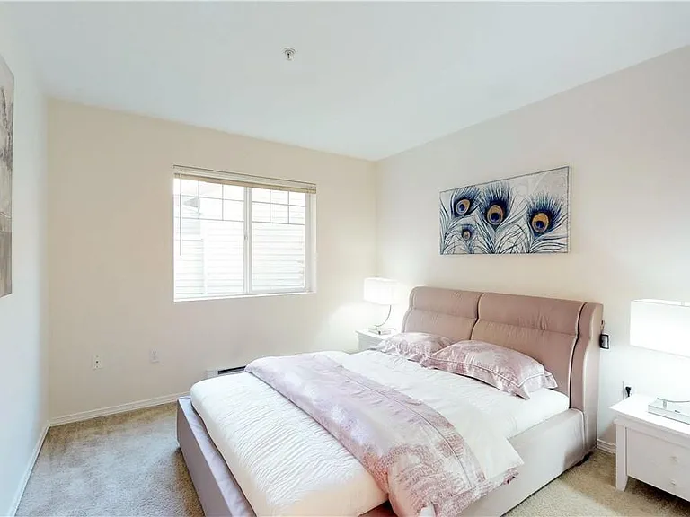 18501 SE Newport Way #J242 — Photo 6