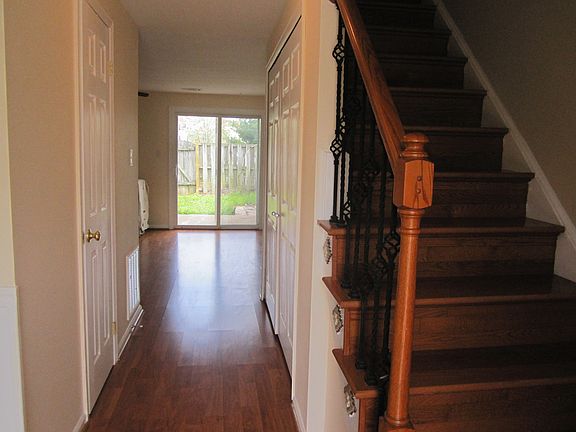 3rd image of 5921 Grisby House Ct