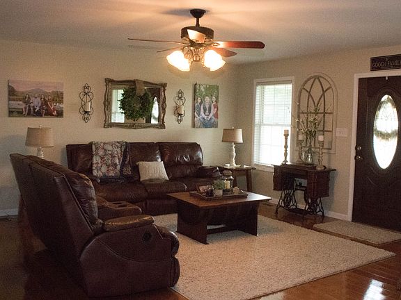 5th image of 330 Hunter Ln