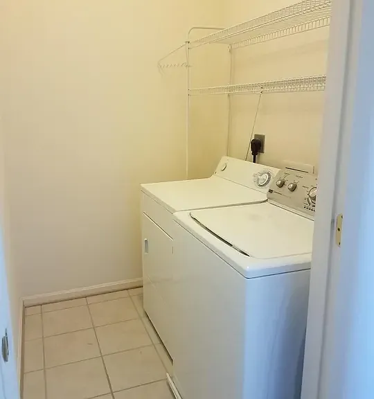 825 Bluefield Sq NE — Photo 13