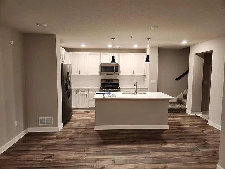 10506 Weston Way N — Photo 2