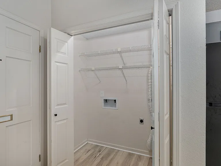 108 N Market St #1 — Photo 13