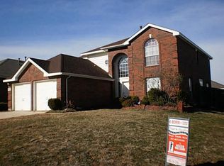 9800 Rockledge Rd, Fort Worth, TX 76108