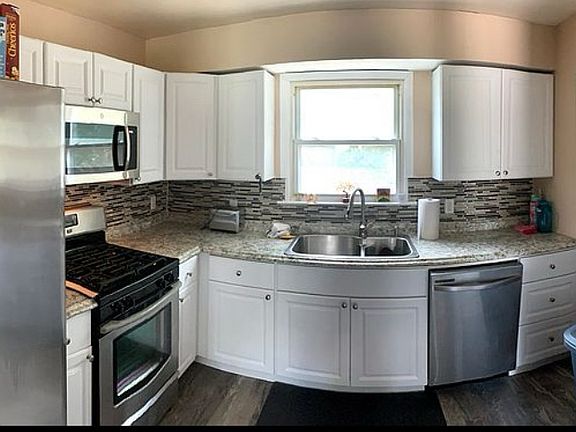 5th image of 722 W Park Ave