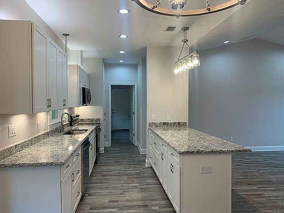 4th image of 6877 Joyce Dr