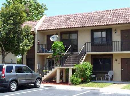1st image of 5939 Forest Hill Blvd APT 201
