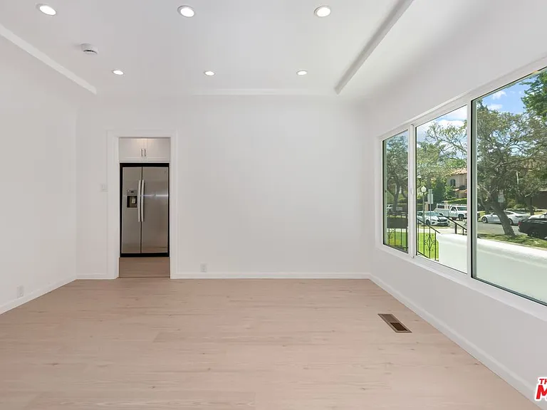 2316 Selby Ave — Photo 11