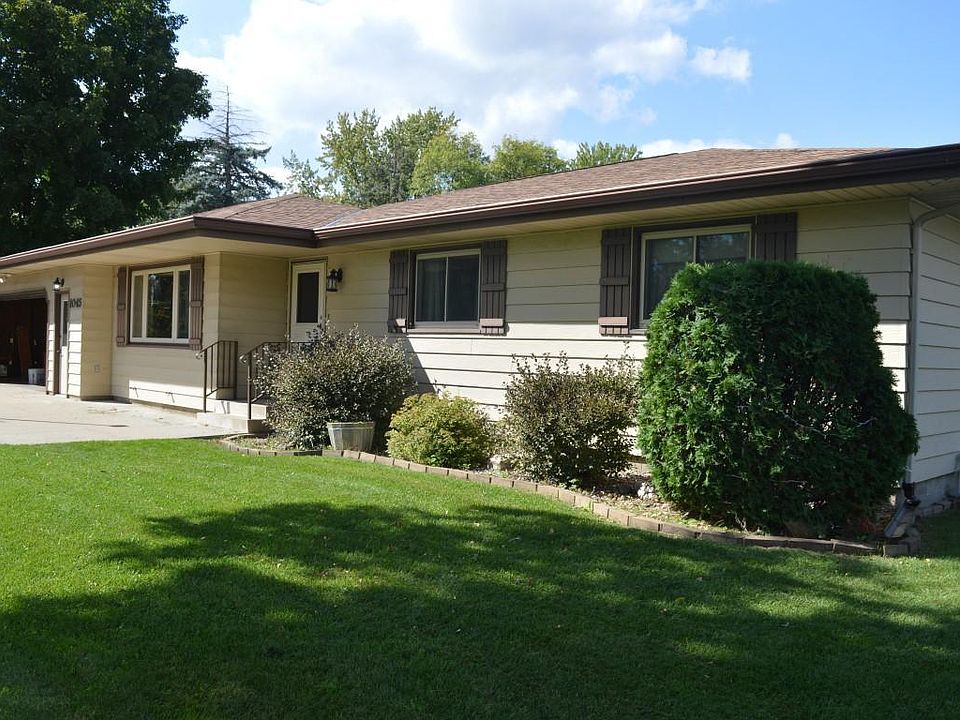 1st image of 1045 Borgert Ave