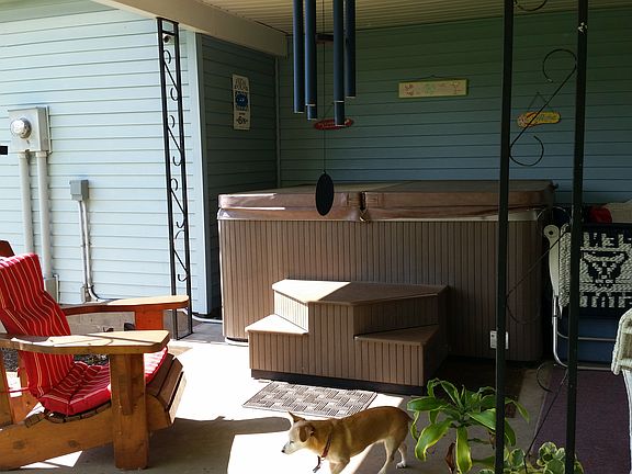 Covered Patio & Hot Tub