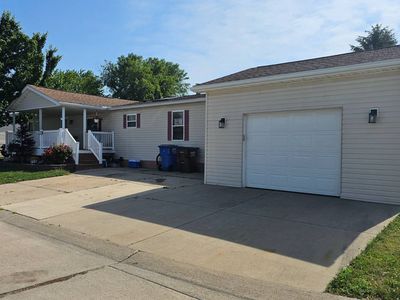 8742 Daniel Dr #726, Newport, MI, 48166