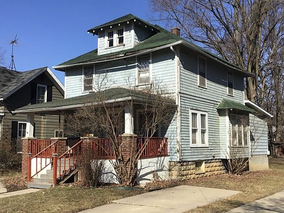 2nd image of 210 Centennial Ave