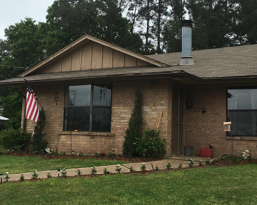 1st image of 3947 Oak Hill Dr