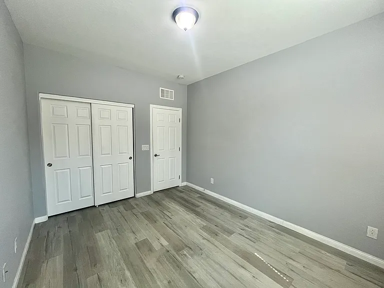 576 Glassford Ct — Photo 21