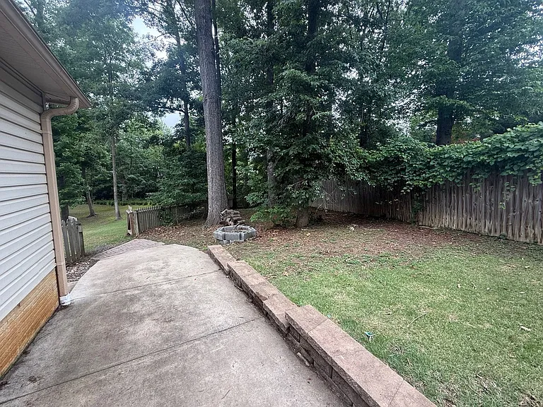 127 Pilgrim Cv — Photo 30