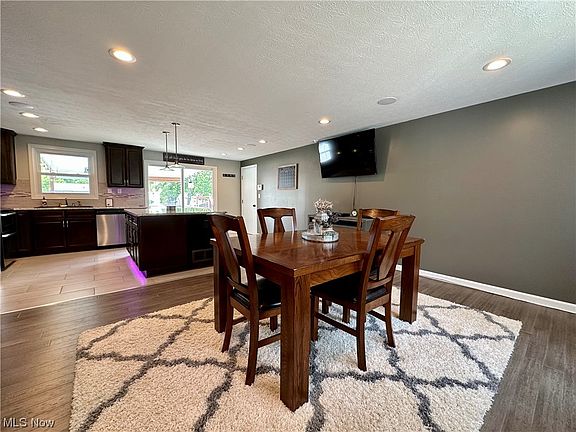 5th image of 2844 Diana Lynn Dr