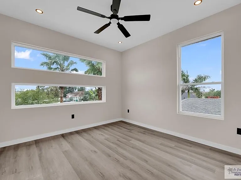 3330 Calle Bolivia — Photo 16
